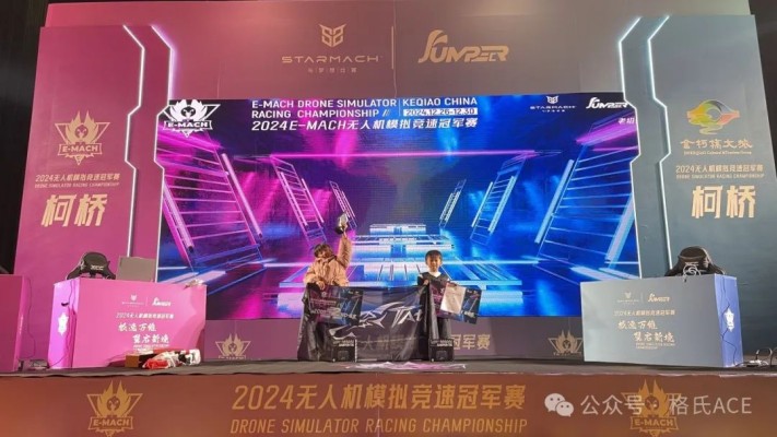 左李可兒、右李明逸